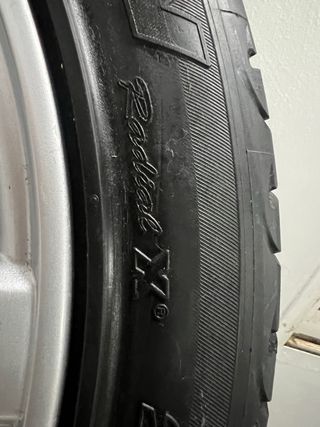 Llanta Mak y Neumático Michelin