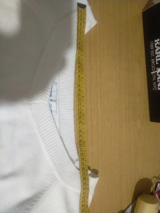 Jersey mujer cuello pico blanco talla M