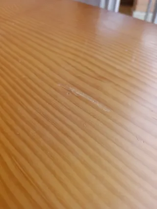 Mesa de centro de madera con 2 cajones