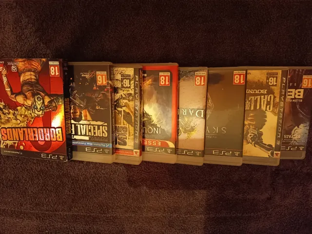 Pack Juegos PS3: Borderlands, SOCOM, Skyrim