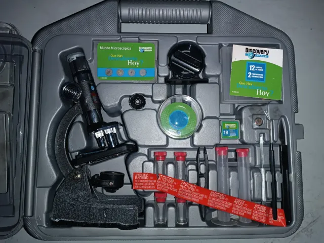 Microscopio Discovery Channel con accesorios