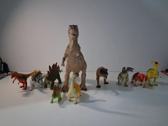 Lote de 10 dinosaurios de juguete