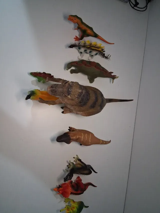 Lote de 10 dinosaurios de juguete