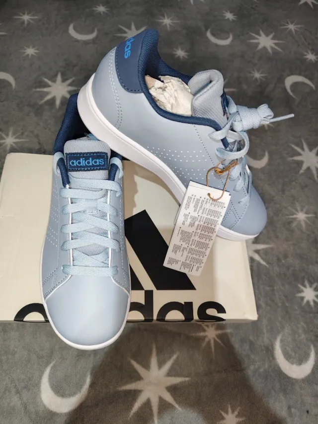 Zapatillas Adidas Nuevas Azul y Blanco