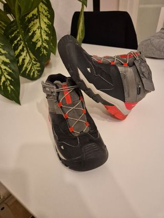 Botas de montaña para niño