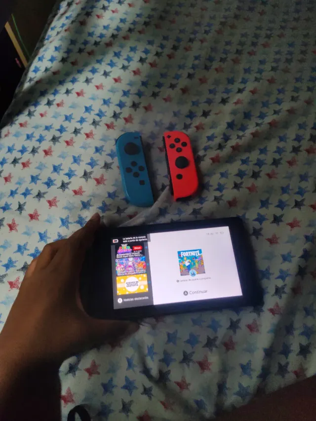 Nintendo Switch Joy-Con Azul y Rojo