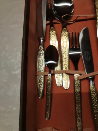 Servizio posate 2 persone oro/argento