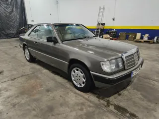 Mercedes-Benz w124 1988