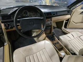 Mercedes-Benz w124 1988