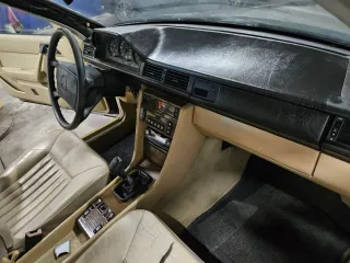 Mercedes-Benz w124 1988
