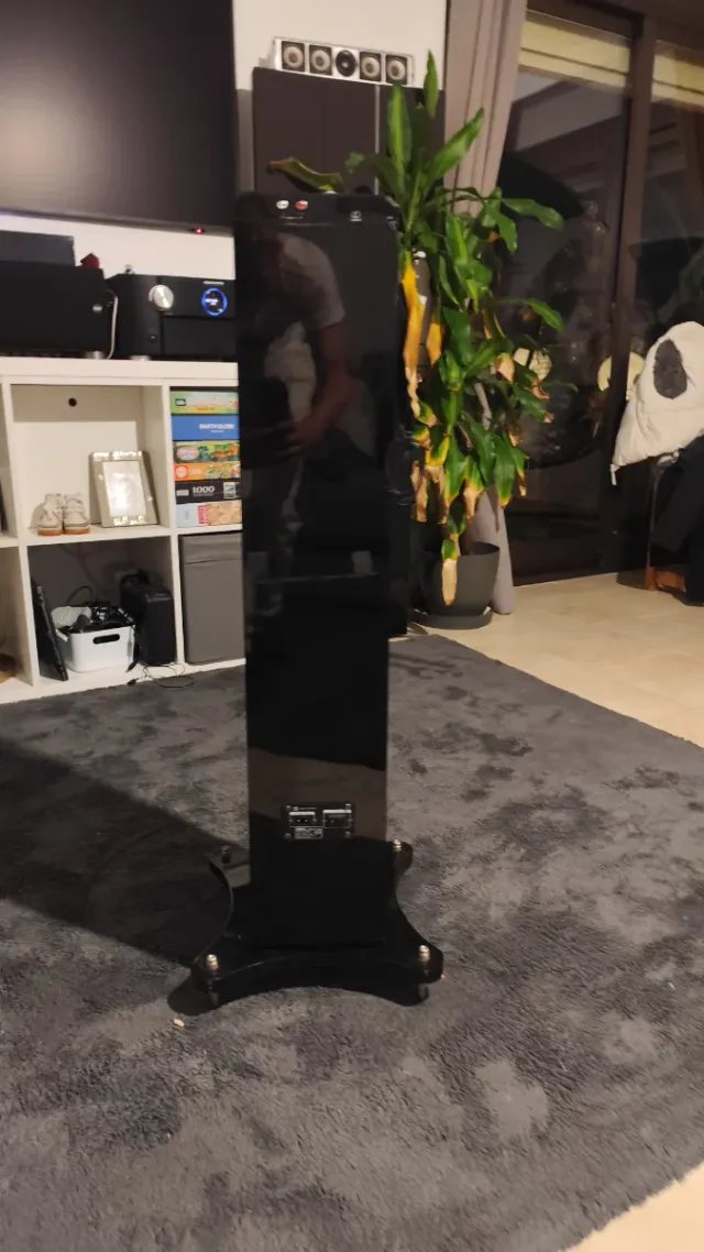 Barra de sonido alta calidad negra y plateada