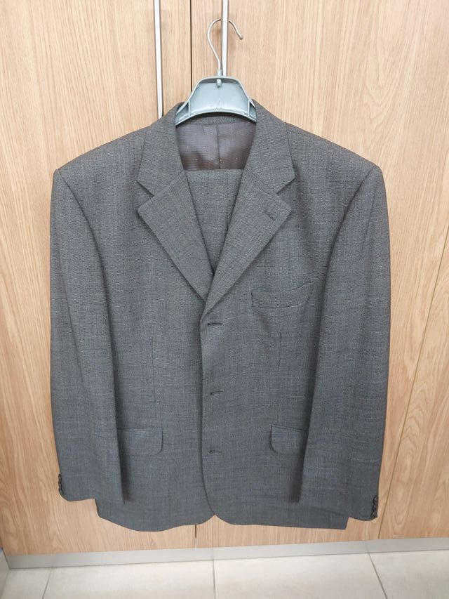 Abito elegante grigio da uomo di Trabaldo Togna, taglia 46, indossato una volta