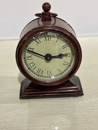Reloj de mesa estilo vintage
