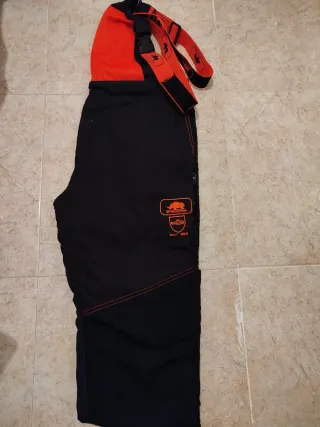 Peto anticorte SIP Protection Negro/Naranja