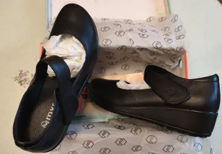 Zapatos negros merceditas