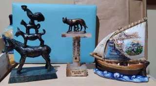 Miniature Souvenir Mondo