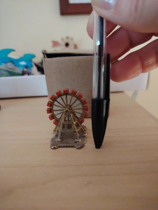 Miniature Souvenir Mondo