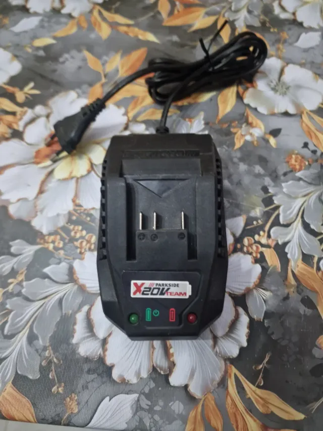 Cargador Parkside X20V TEAM