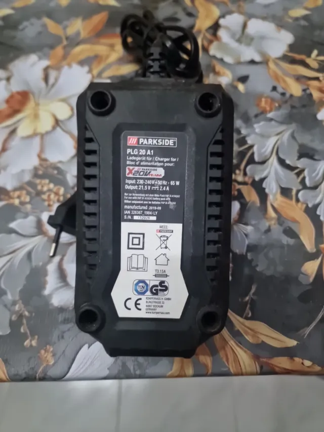 Cargador Parkside X20V TEAM