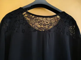 Blusa donna nera con pizzo