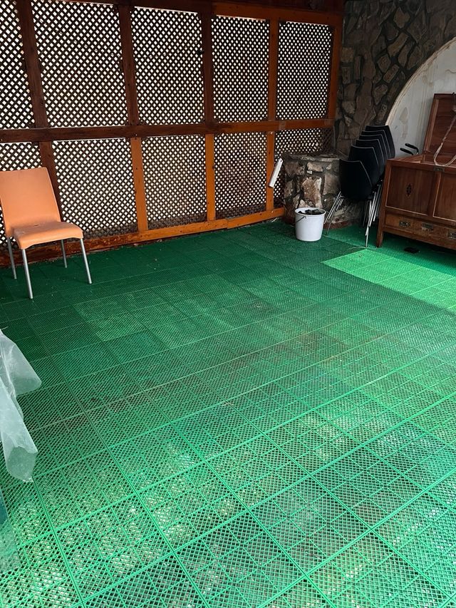 Losetas rejilla plástico verde terraza 30x30