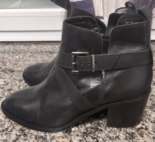 Botín negro tacón ancho