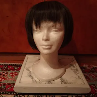 Peluca pelo natural castaño oscuro