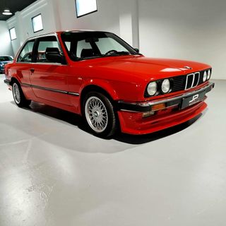 BMW SERIE 3 323i E30 AÑO 1984