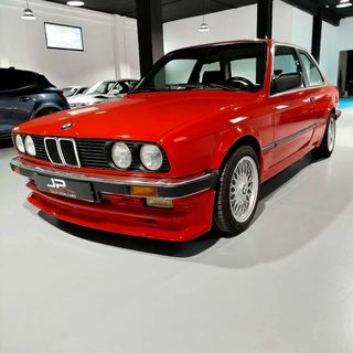 BMW SERIE 3 323i E30 AÑO 1984