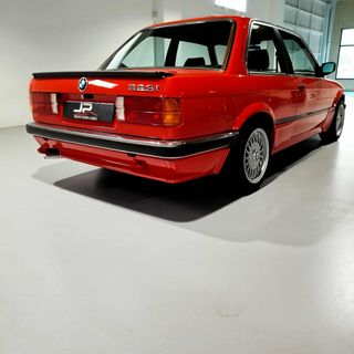 BMW SERIE 3 323i E30 AÑO 1984