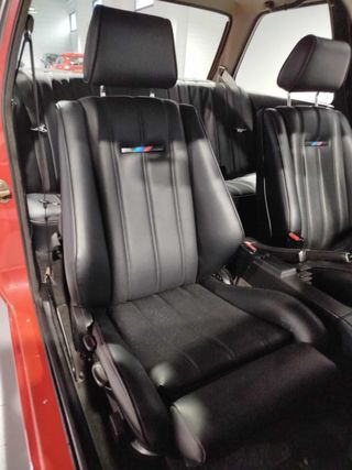 BMW SERIE 3 323i E30 AÑO 1984