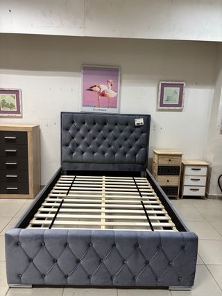 Cama Matrimonial Capitoné Terciopelo Gris
