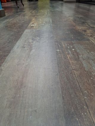 Tarima  imitación madera 65m²