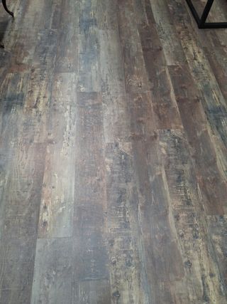 Tarima  imitación madera 65m²