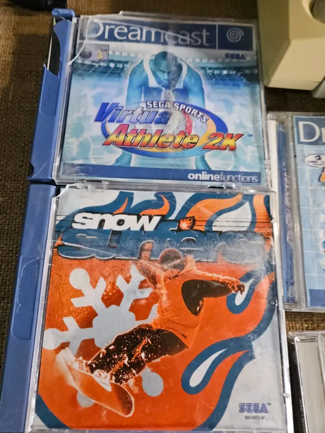 Sega Dreamcast Console + 5 Jogos