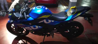 Suzuki GSX 250 RZA Azul