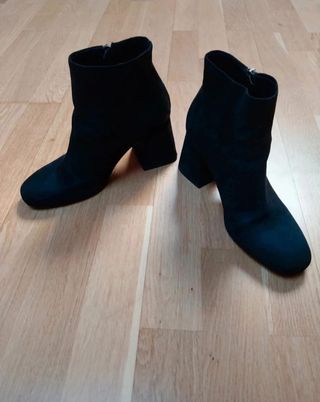 Botines negros Stradivarius talla 37