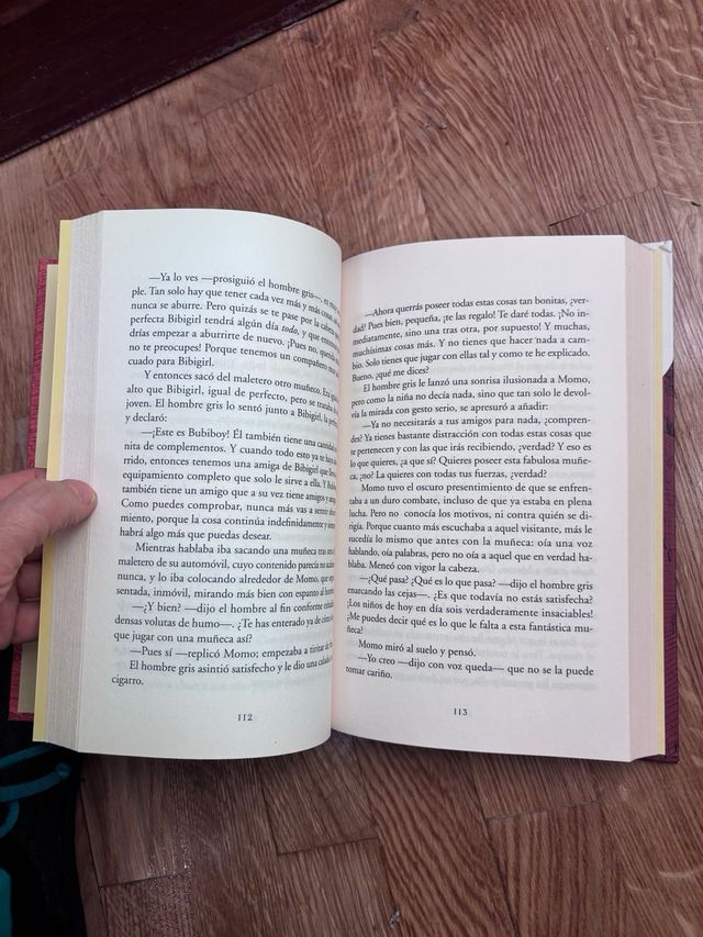 Momo (Colección Alfaguara Clásicos)