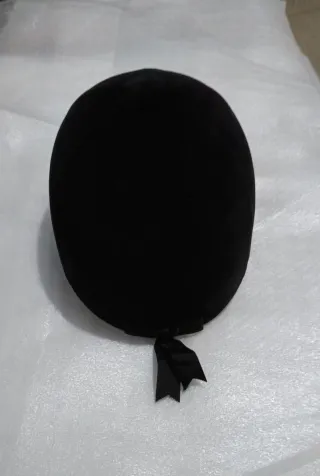 Casco equitación terciopelo negro.