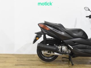 YAMAHA XMAX 125