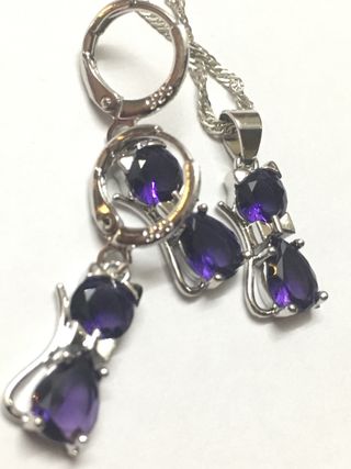 Collar y pendientes gatos