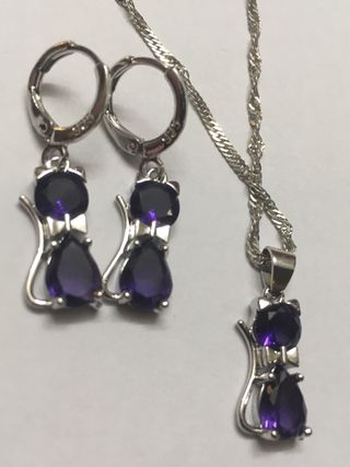 Collar y pendientes gatos