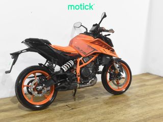 KTM DUKE 390