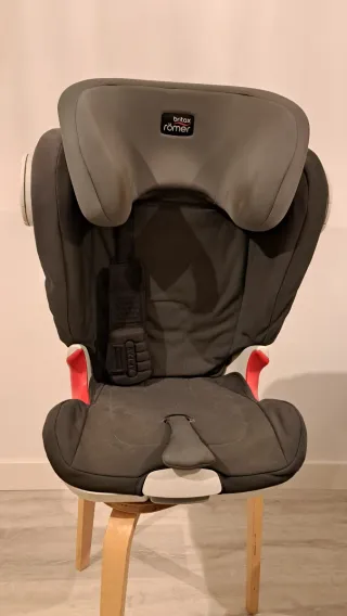 Silla Britax Römer Kidfix II XP SICT 4/12 años.