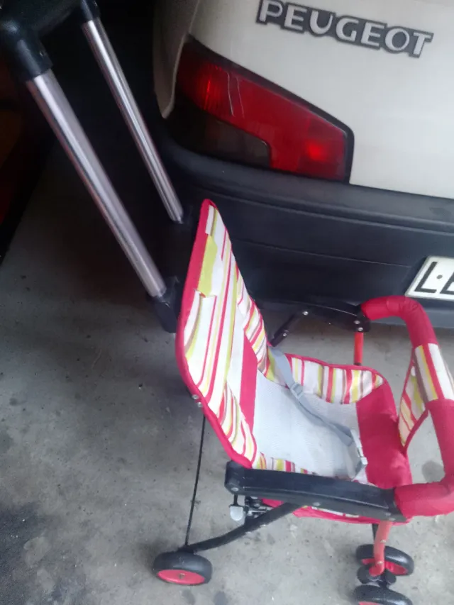 Carro para mascota multicolor