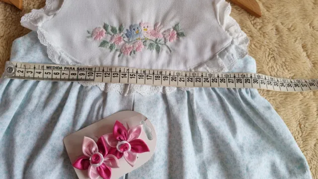 Vestidos de niña bordados