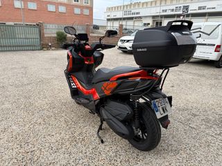 Kymco DTX 360 Scooter año 2022  10.000 km extras