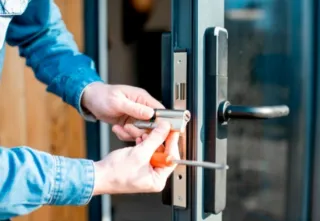 CERRAJERO. 24 HORAS. VALENCIA Y RESTO DE ESPAÑA