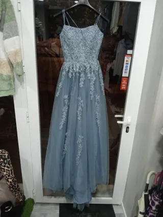 Vestido de fiesta azul para boda