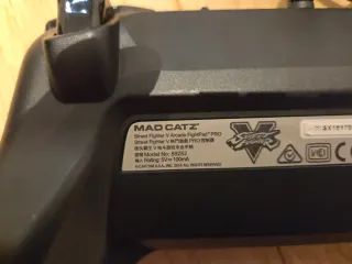 Mando Madcatz Fightpad Pro